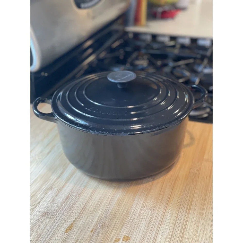 Le Creuset #26 5.5 Qt Round Dutch Oven Shiny Black Onyx Enamel Cast Iron France